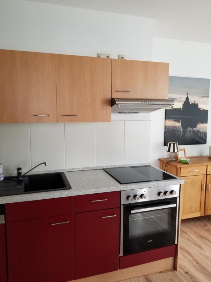Altstadt Ferienwohnung Stralsund Mit Parkplatz Exterior photo